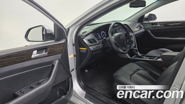 Hyundai Sonata 2017 — photo 17