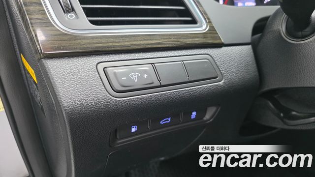 Hyundai Sonata 2017 — photo 19