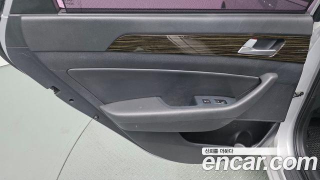 Hyundai Sonata 2017 — photo 15