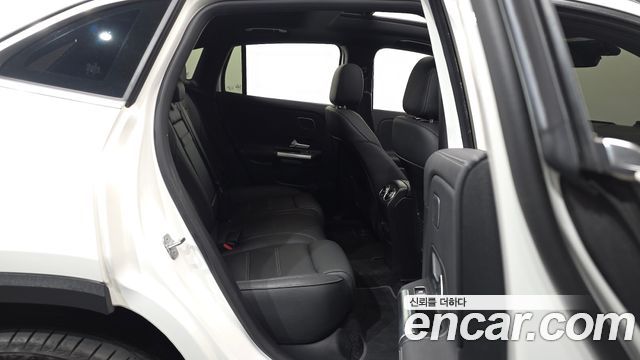 Mercedes-Benz EQA 2023 — photo 18