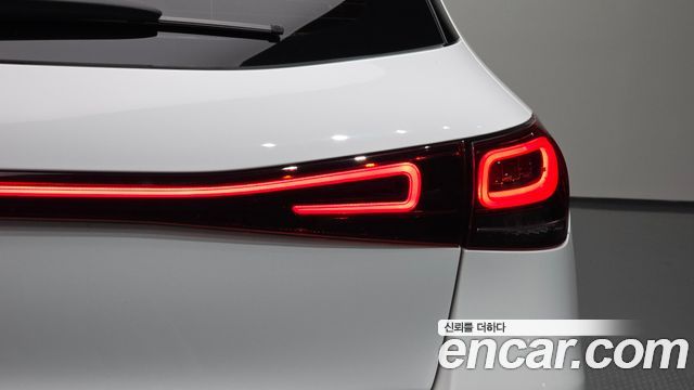Mercedes-Benz EQA 2023 — photo 9