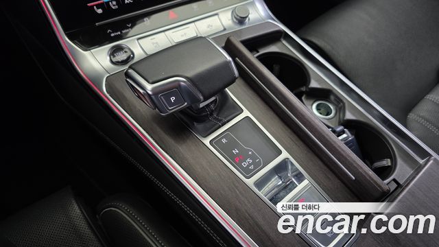 Audi A6 2023 — photo 12