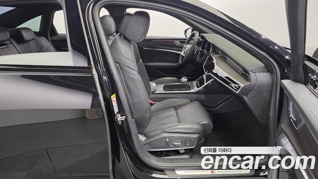 Audi A6 2023 — photo 17
