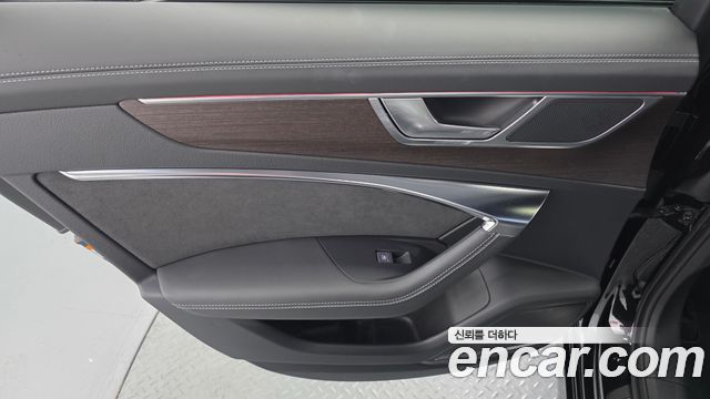 Audi A6 2023 — photo 15