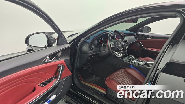 Kia Stinger 2022 — photo 13