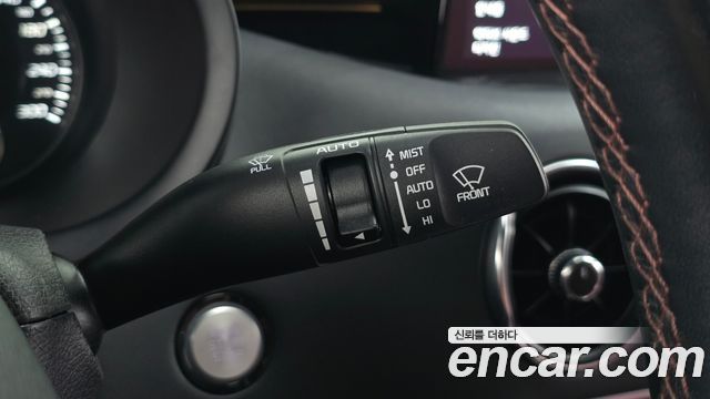 Kia Stinger 2022 — photo 17