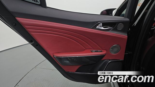Kia Stinger 2022 — photo 15