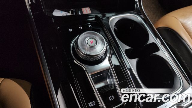 Kia Canival 2021 — photo 12