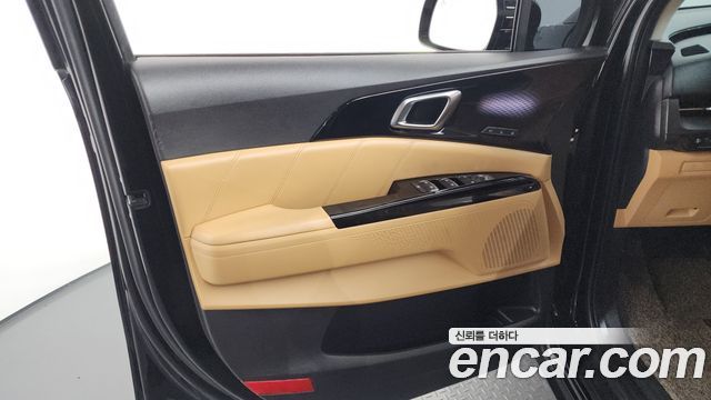 Kia Canival 2021 — photo 15