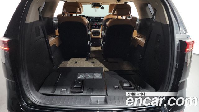 Kia Canival 2021 — photo 27