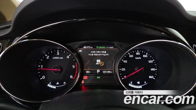 Kia Canival 2019 — photo 11