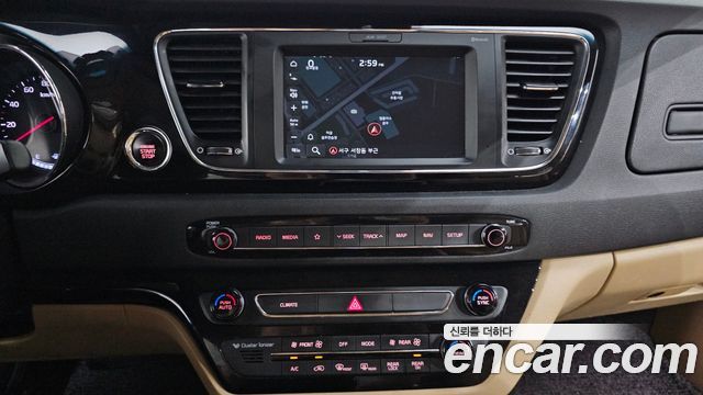 Kia Canival 2019 — photo 20