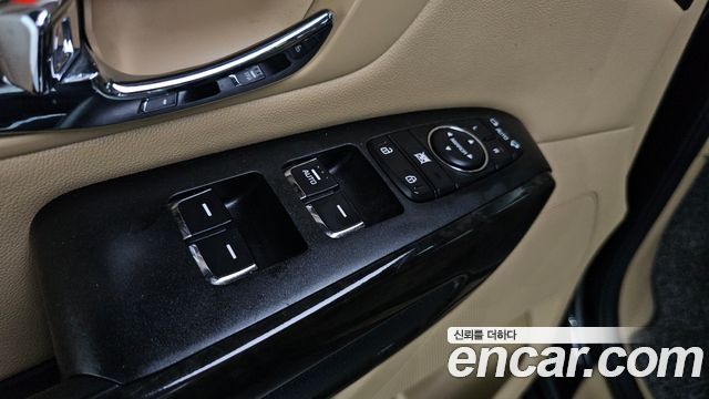 Kia Canival 2019 — photo 23