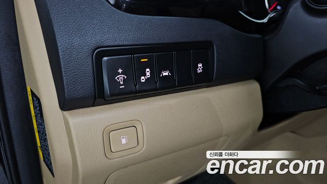 Kia Canival 2019 — photo 24