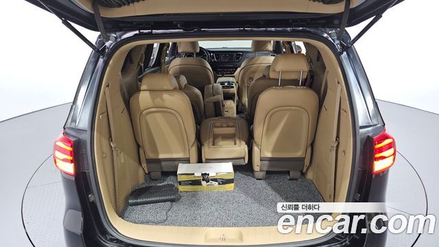 Kia Canival 2019 — photo 26