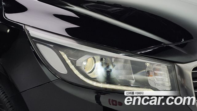 Kia Canival 2019 — photo 8