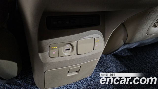 Kia Canival 2019 — photo 32