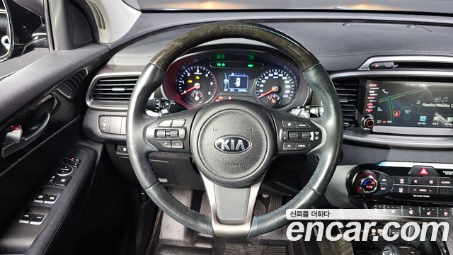 Kia Sorento 2017 — photo 19