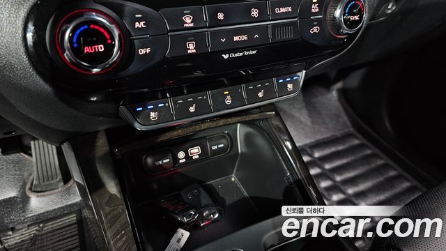 Kia Sorento 2017 — photo 21