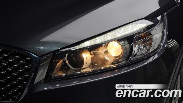 Kia Sorento 2017 — photo 8
