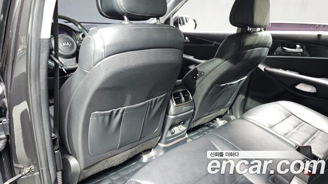 Kia Sorento 2017 — photo 29