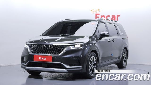 Kia Canival 2021 — photo 1
