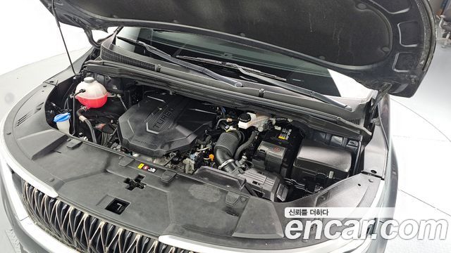 Kia Canival 2021 — photo 6