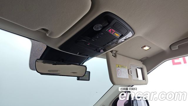 Kia Canival 2021 — photo 20