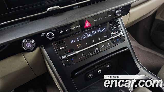Kia Canival 2021 — photo 26