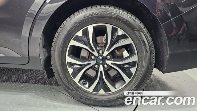 Kia Canival 2021 — photo 7