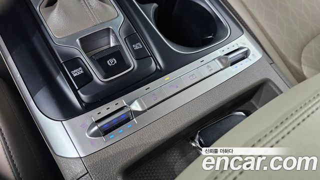 Kia Canival 2021 — photo 30