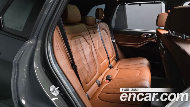 BMW X5 2026 — photo 17