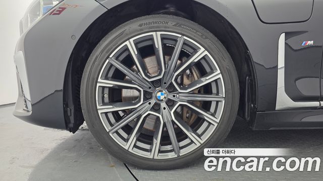 BMW 7-Series 2021 — photo 5