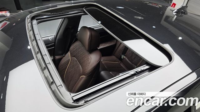BMW 7-Series 2021 — photo 18