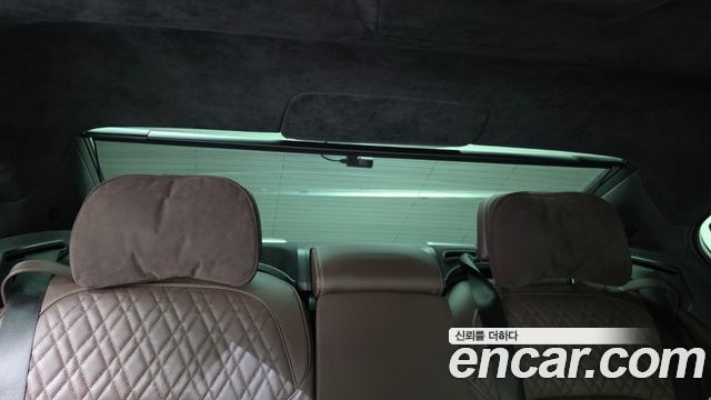 BMW 7-Series 2021 — photo 19