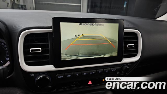 Hyundai Venue 2020 — photo 21