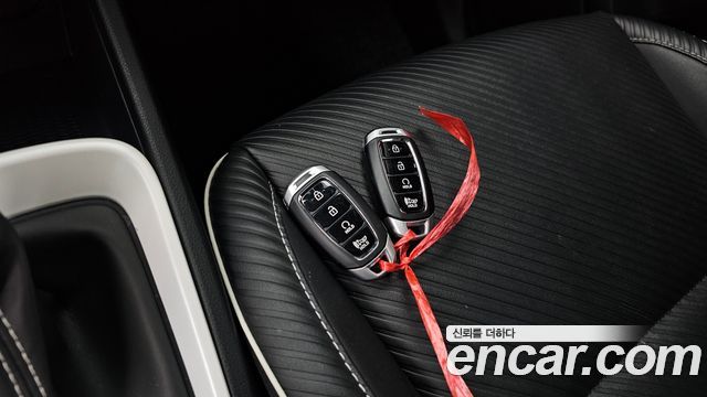 Hyundai Venue 2020 — photo 29