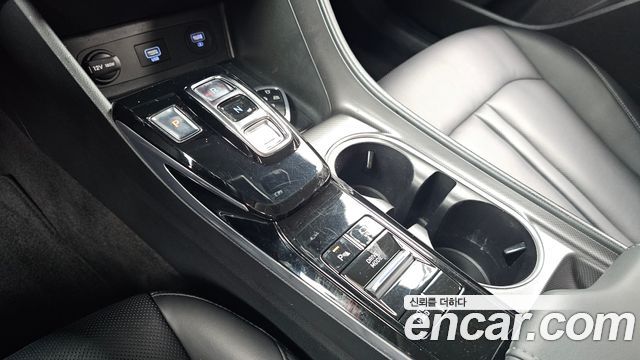 Hyundai Sonata 2022 — photo 12
