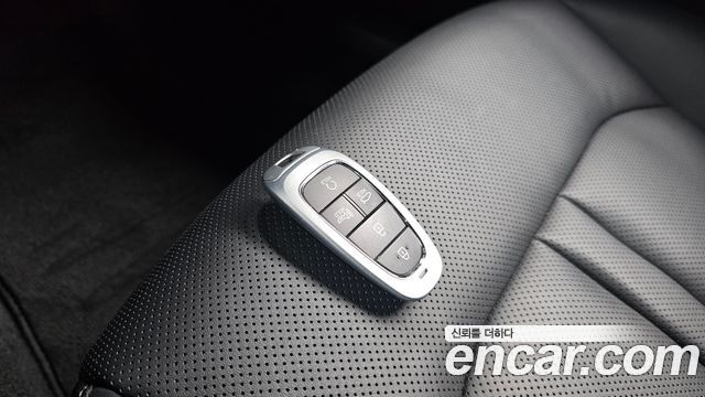 Hyundai Sonata 2022 — photo 21