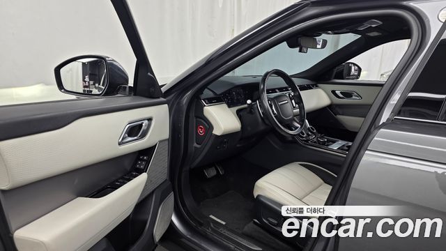 Land Rover Range Rover Velar 2018 — photo 10
