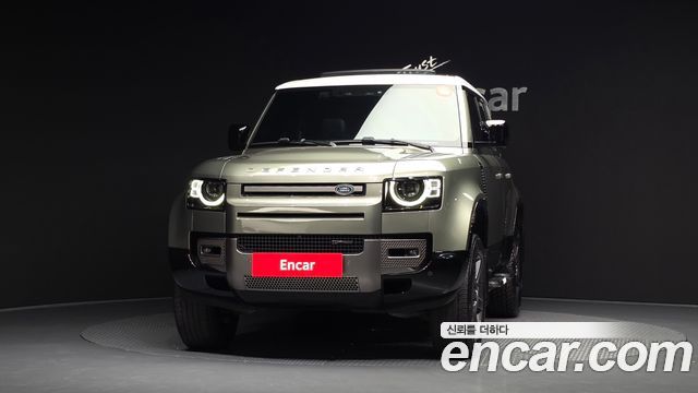Land Rover Defender 2022 — photo 3