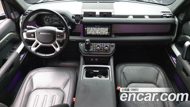 Land Rover Defender 2022 — photo 10