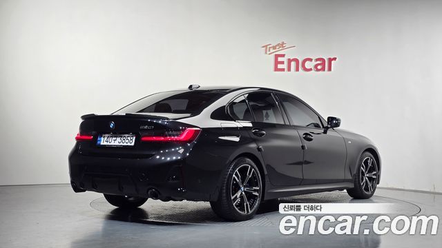 BMW 3-Series 2024 — photo 2