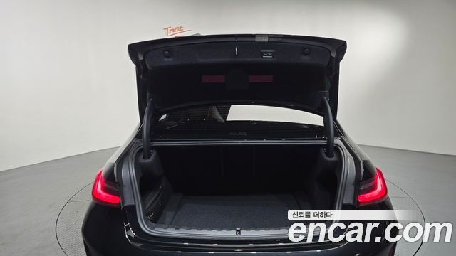 BMW 3-Series 2024 — photo 24