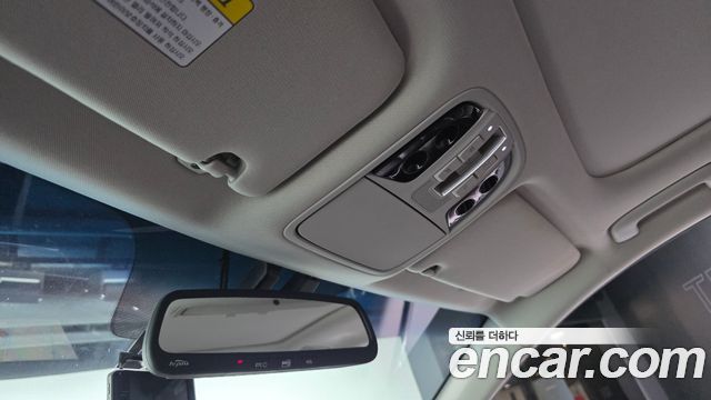 Kia K7 2016 — photo 19