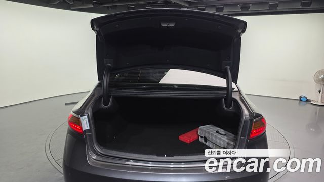 Kia K7 2016 — photo 20