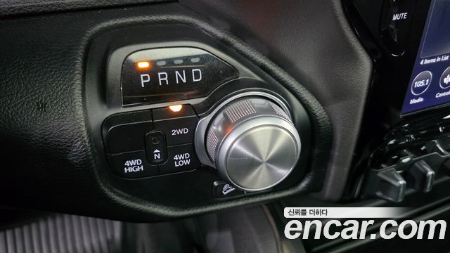 Dodge Ram Pick Up 2020 — photo 12