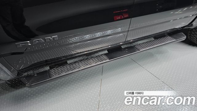 Dodge Ram Pick Up 2020 — photo 34