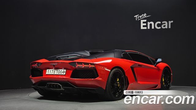 Lamborghini Aventador 2016 — photo 2