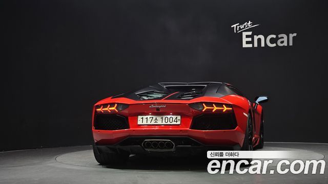 Lamborghini Aventador 2016 — photo 4
